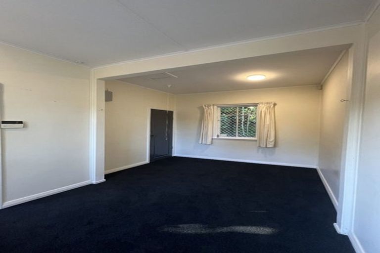 Photo of property in 325 Grays Road, Pauatahanui, Porirua, 5381