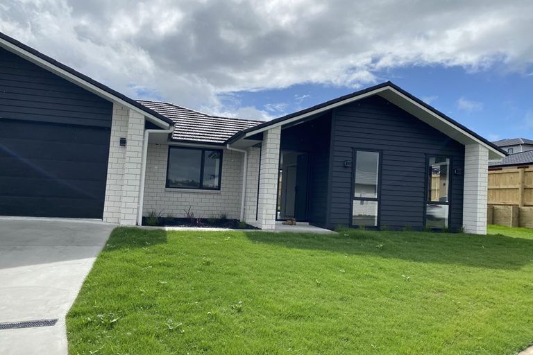 Photo of property in 9 Miharo Crescent, Flagstaff, Hamilton, 3210