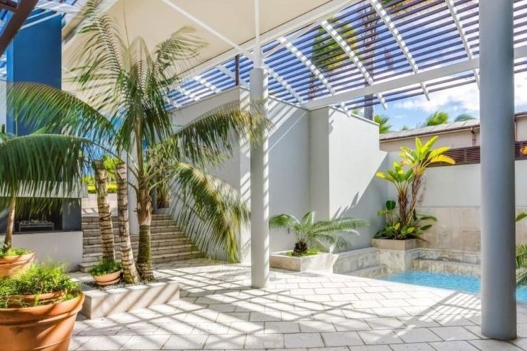 Photo of property in 20 Courtneys, West Harbour, Auckland, 0618