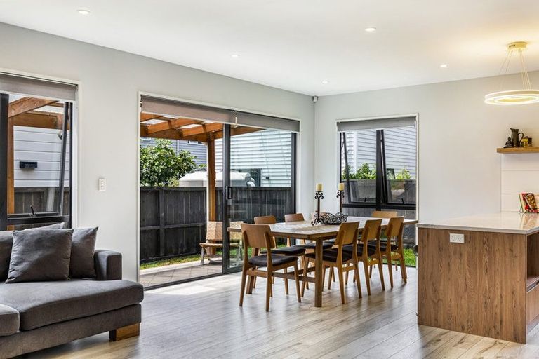 Photo of property in 9 Kearns Drive, Hobsonville, Auckland, 0616