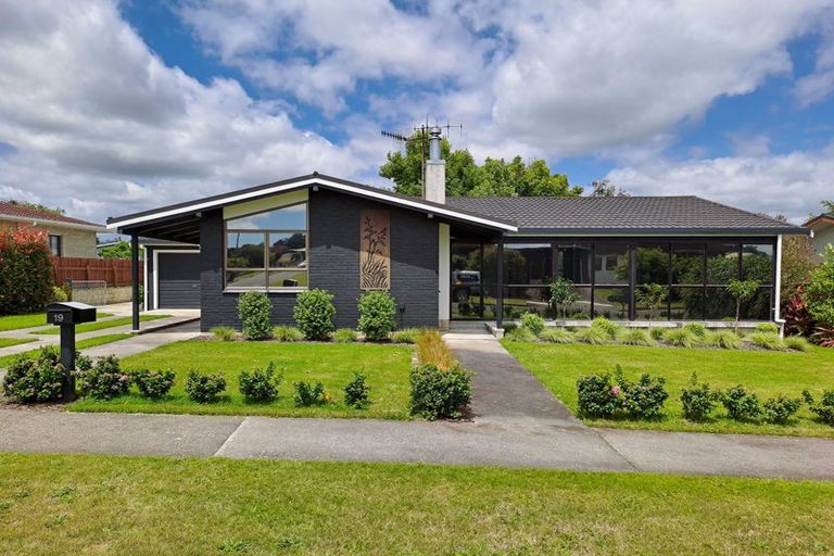 Photo of property in 19 Mount View Place, Waipukurau, 4200