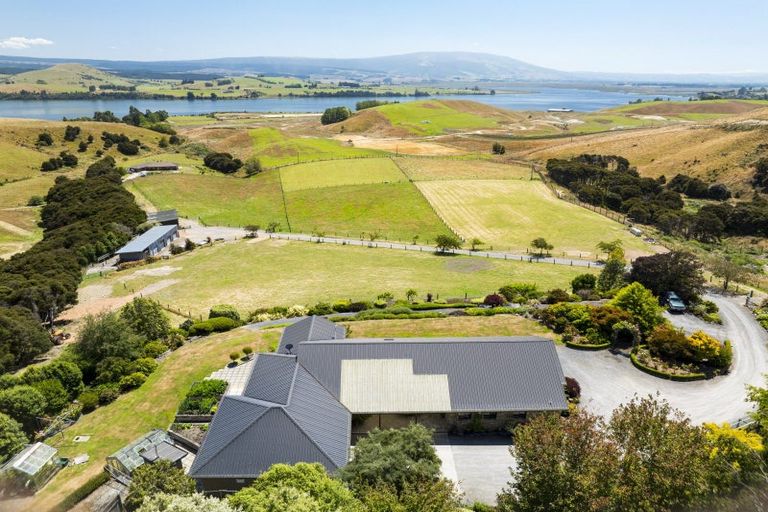 Photo of property in 67 Surrey Heights, Waihola, Outram, 9073