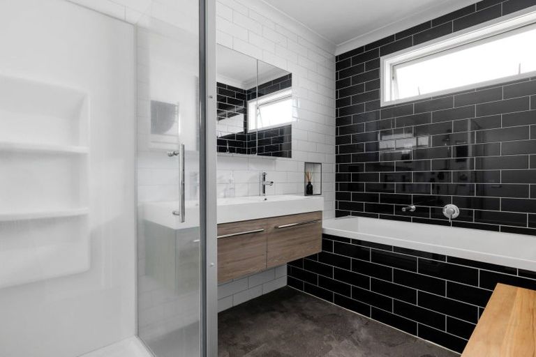 Photo of property in 34 Knighton Road, Hillcrest, Hamilton, 3216