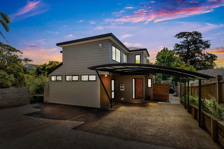 Photo of property in 1/8 Fuchsia Place, Birkdale, Auckland, 0626