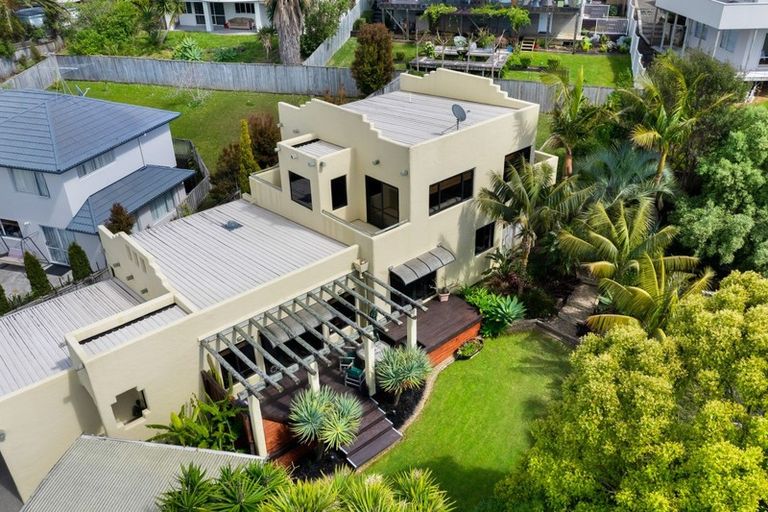 Photo of property in 14 Coral Court, Gulf Harbour, Whangaparaoa, 0930