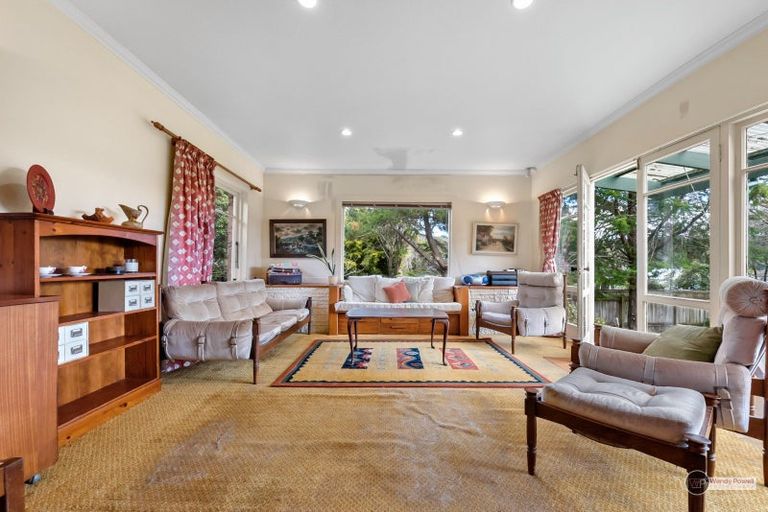 Photo of property in 11 Manuka Street, Stokes Valley, Lower Hutt, 5019