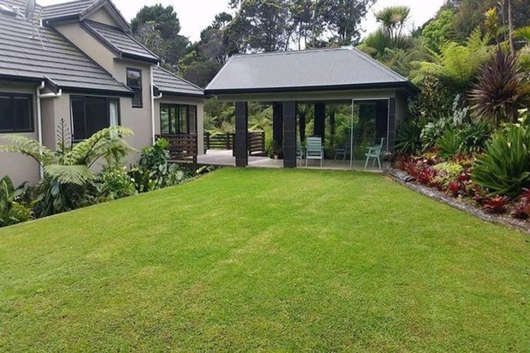 Photo of property in 23 Kimberly Grove, Greenhithe, Auckland, 0632