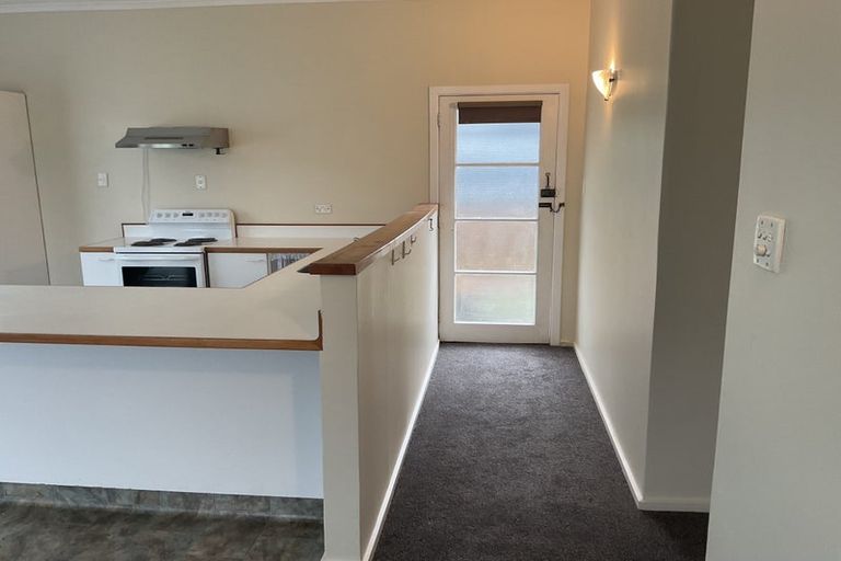 Photo of property in 1 Colonel Place, Featherston, 5710