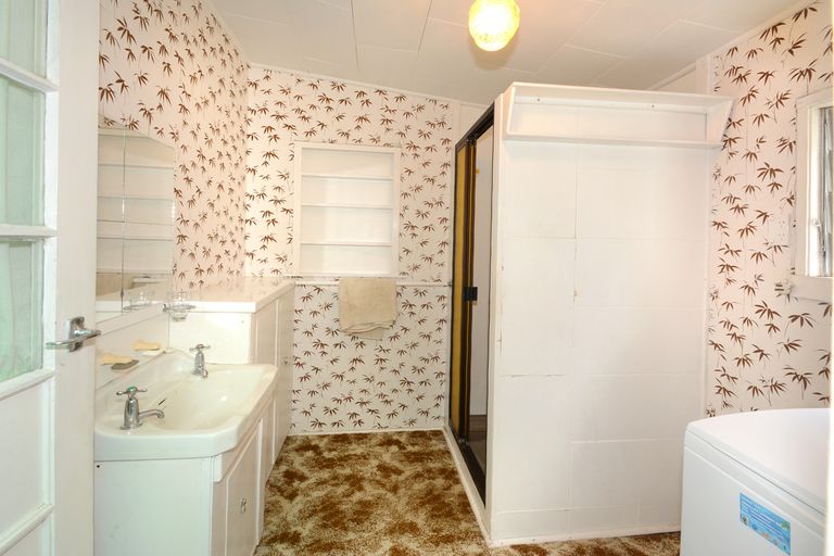 Photo of property in 24 Seaview Road, Brighton, Dunedin, 9035