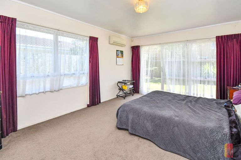 Photo of property in 13 Huber Street, Weymouth, Auckland, 2103