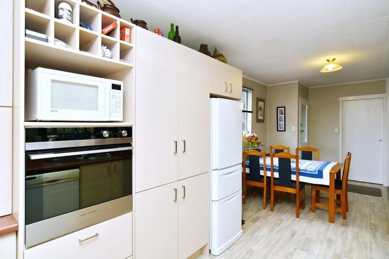 Photo of property in 172 High Street, Oxford, 7430