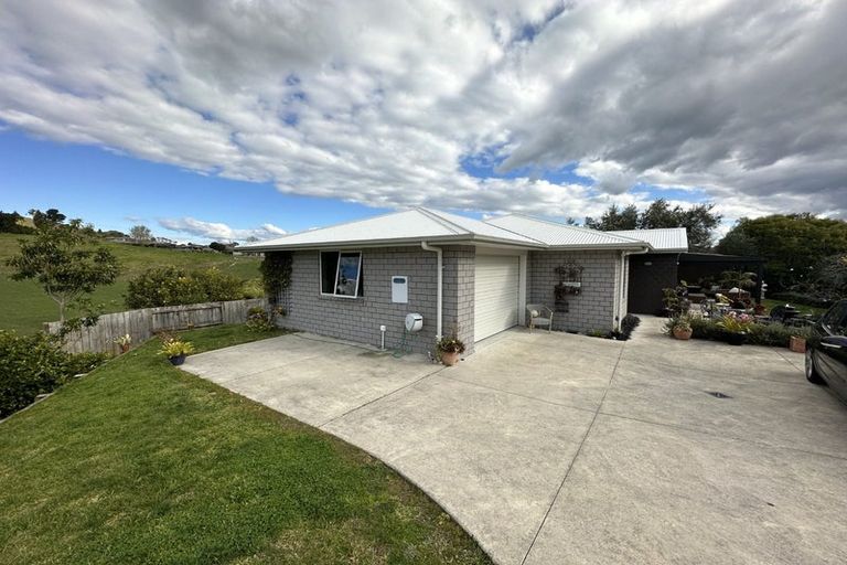 Photo of property in 25 Raptor Way, Welcome Bay, Tauranga, 3175