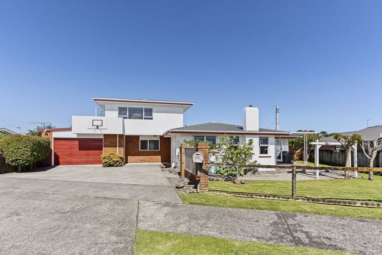 Photo of property in 46a Barrett Road, Whalers Gate, New Plymouth, 4310
