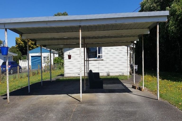 Photo of property in 39 Gloag Street, Waverley, 4510