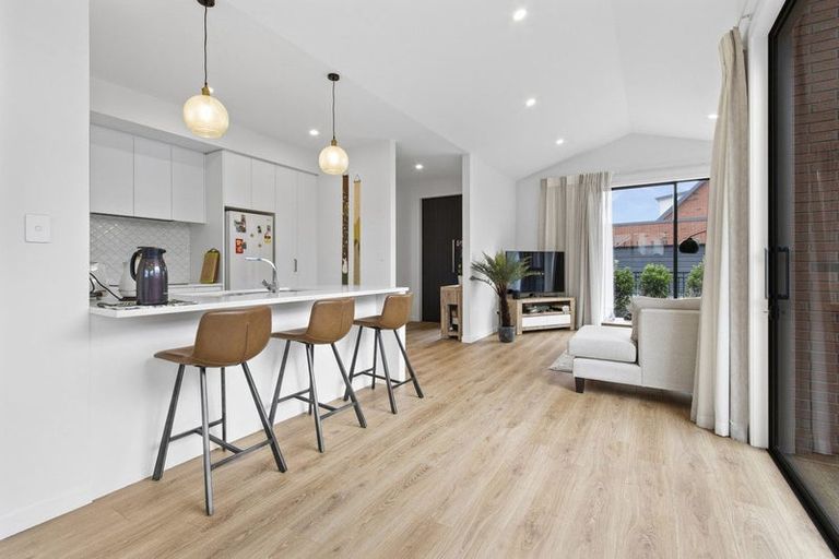 Photo of property in 8 Garland Lane, Leamington, Cambridge, 3432