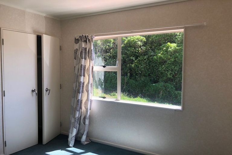 Photo of property in 106b Moorefield Road, Johnsonville, Wellington, 6037