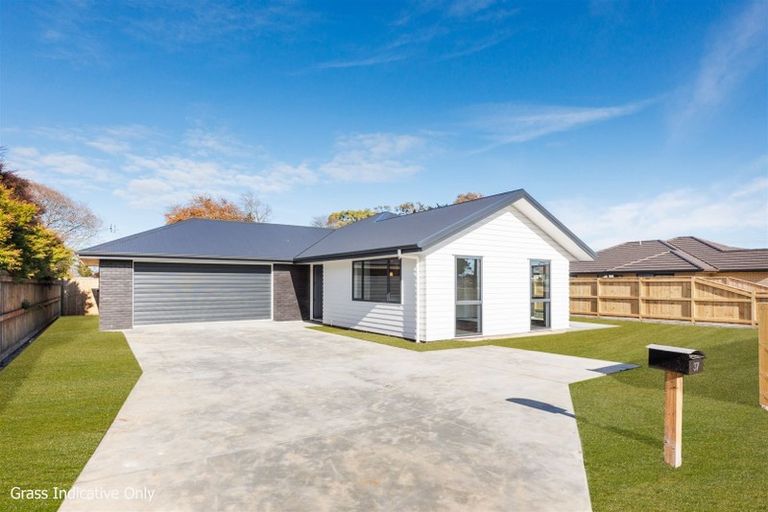 Photo of property in 37 Wilson Street, Bulls, 4818