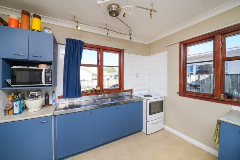Photo of property in 8 Rewa Street, Takaro, Palmerston North, 4412