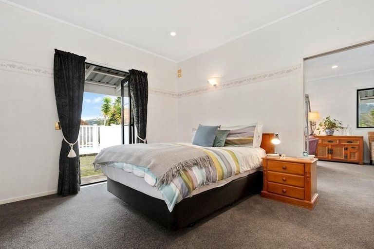 Photo of property in 741a Swanson Road, Swanson, Auckland, 0612