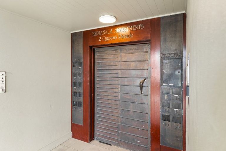 Photo of property in 2d/2 Queens Parade, Devonport, Auckland, 0624