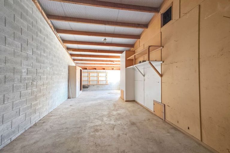 Photo of property in 11 Railway Esplanade, East Gore, Gore, 9710