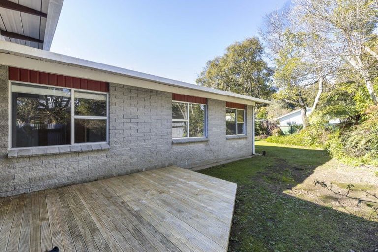 Photo of property in 9 Tawa Street, Inglewood, 4330