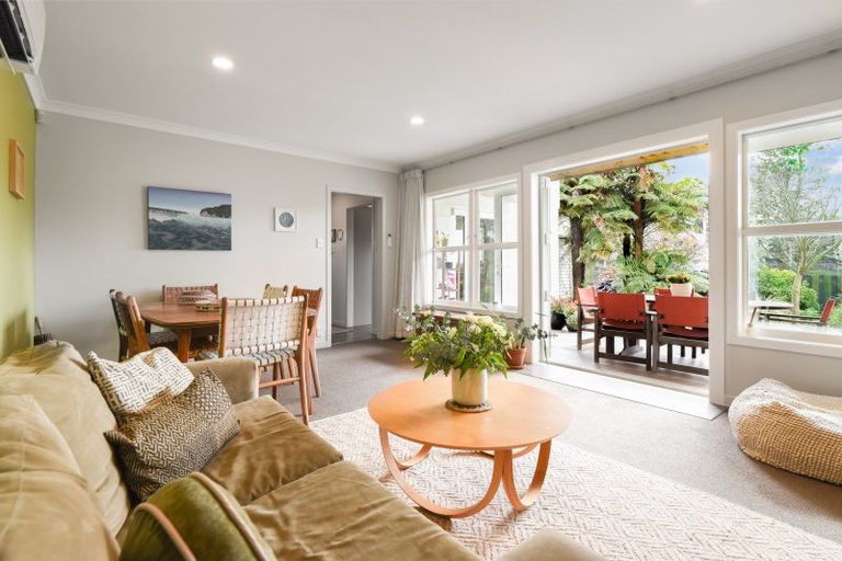 Photo of property in 10 Wharepaina Crescent, Springfield, Rotorua, 3015