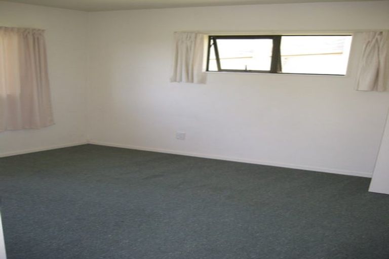 Photo of property in 3/100 Salamanca Road, Sunnynook, Auckland, 0620