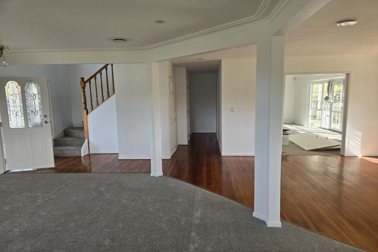 Photo of property in 10/199 Birdwood Road, Massey, Auckland, 0614