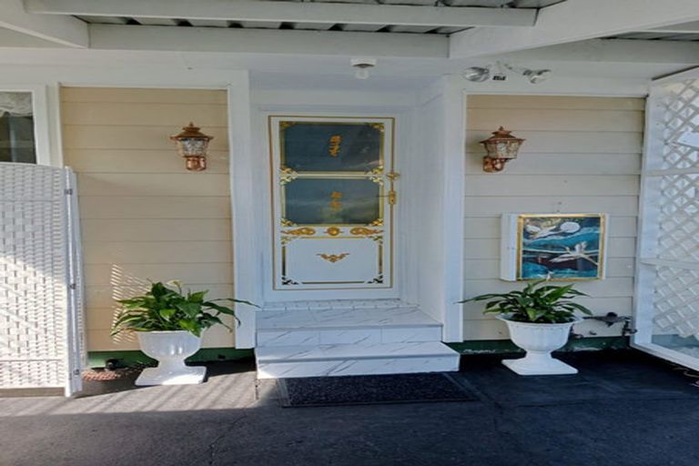 Photo of property in 11 Iredale Road, Hawera, 4610