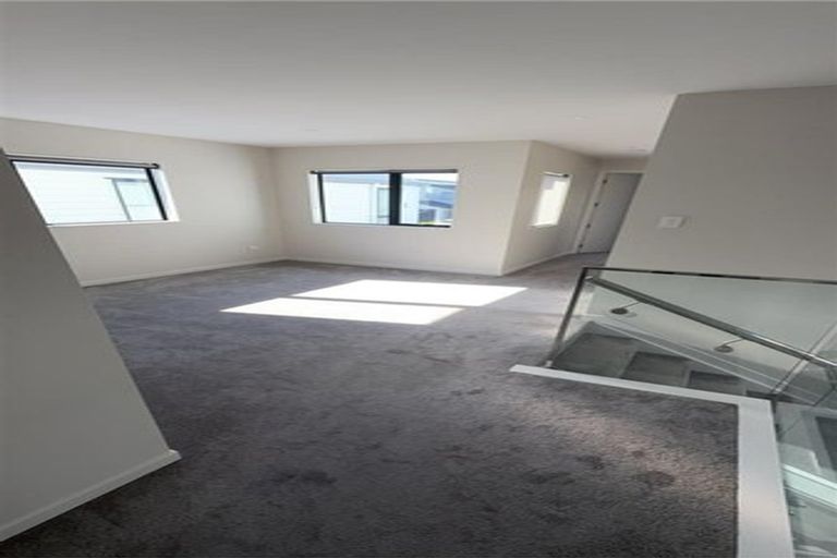 Photo of property in 16 Kapehu Road, Silverdale, 0932