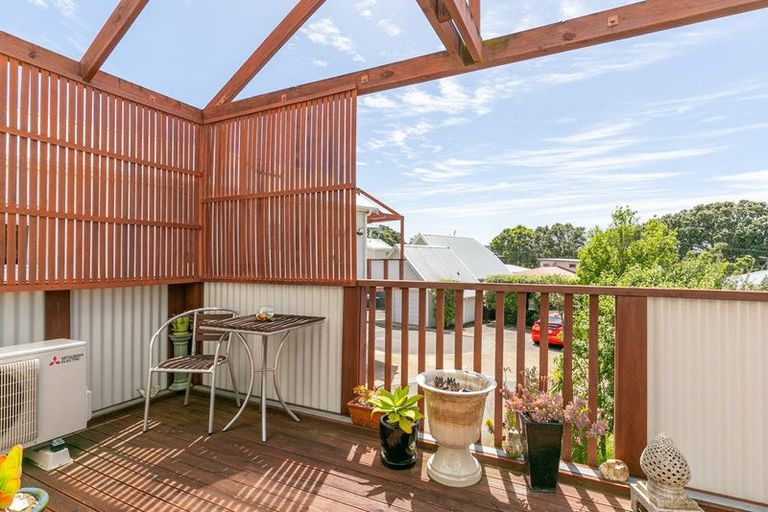 Photo of property in St Giles Court Apartments, 14/6 Vallance Street, Kilbirnie, Wellington, 6022