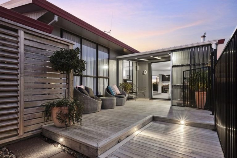 Photo of property in 38 Longstead Avenue, Papamoa Beach, Papamoa, 3118