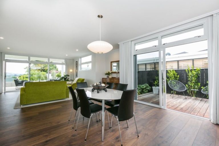 Photo of property in 36a Busby Hill, Havelock North, 4130