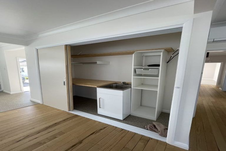 Photo of property in 25 Waimea Street, Westown, New Plymouth, 4310