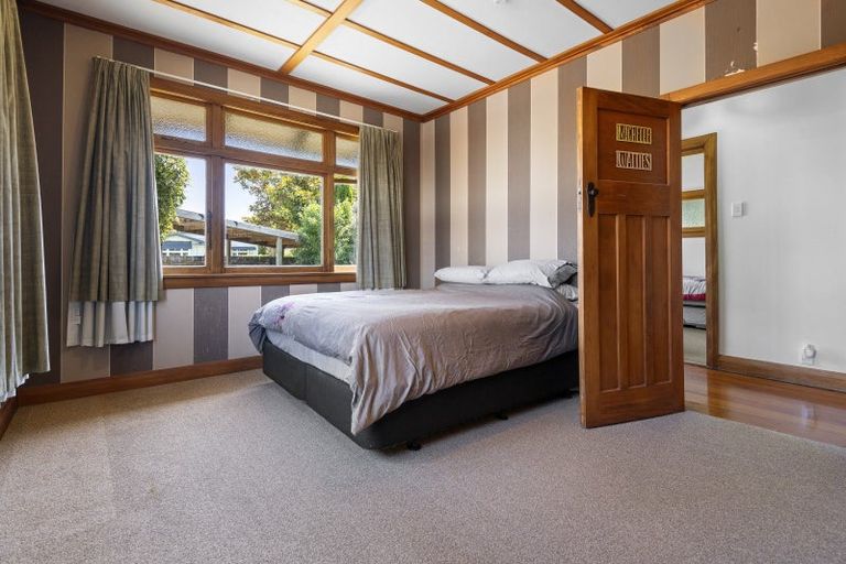 Photo of property in 27 Thomson Street, West End, Palmerston North, 4412