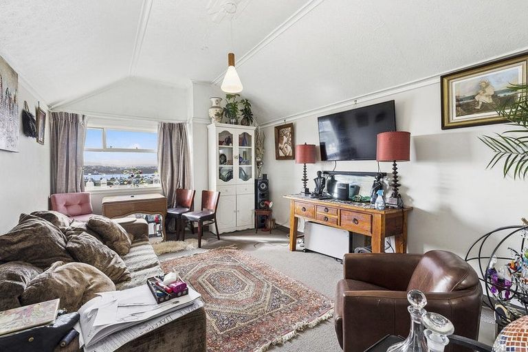 Photo of property in 21 Crawford Road, Kilbirnie, Wellington, 6022