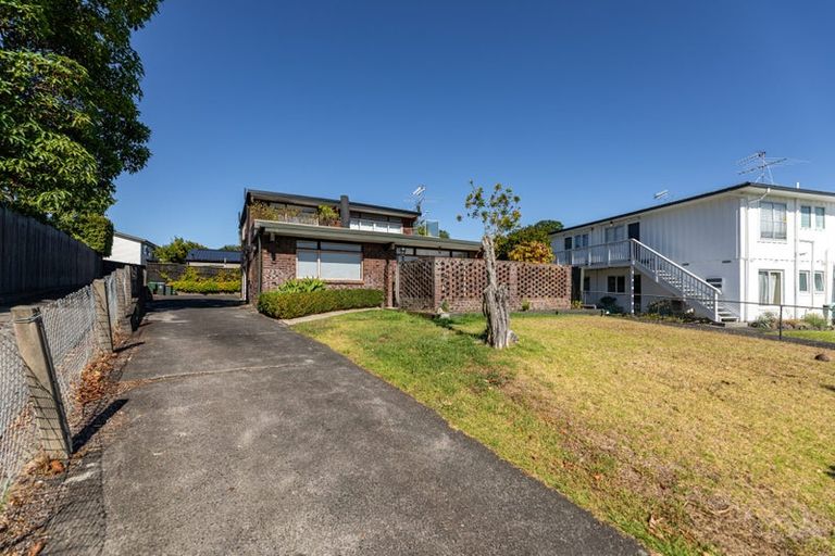 Photo of property in 1/17 Hawkins Street, Meadowbank, Auckland, 1072