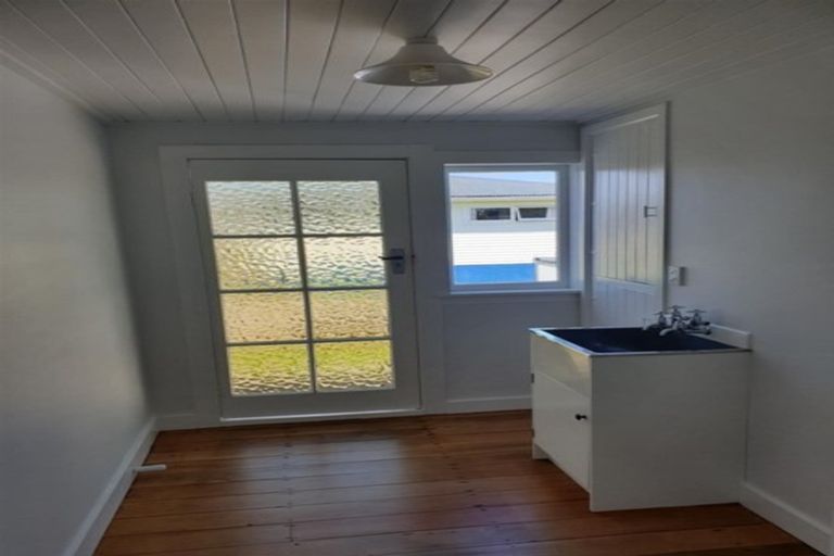 Photo of property in 100 Hurndall Street East, Maungaturoto, 0520