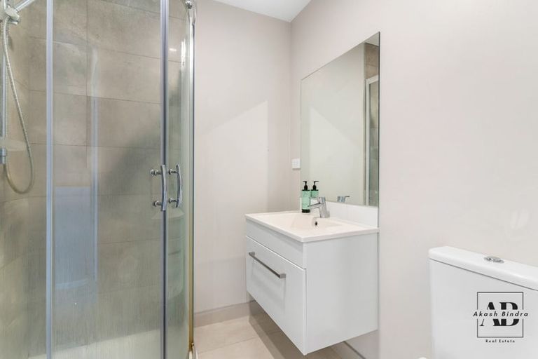 Photo of property in 12 Koro Lane, Mangere Bridge, Auckland, 2022