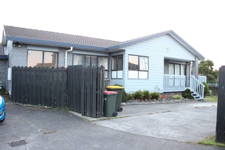 Photo of property in 1/18 Kenwick Place, Burswood, Auckland, 2013