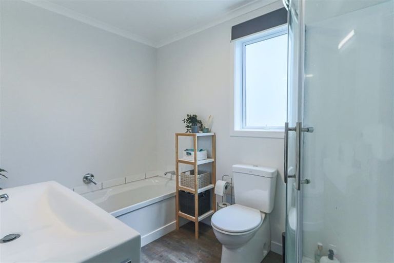 Photo of property in 5 Hinau Street, Inglewood, 4330