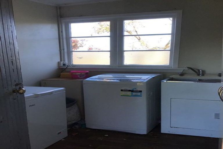 Photo of property in 28 Essex Street, Balclutha, 9230