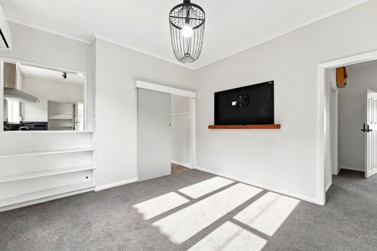 Photo of property in 28 Aotea Street, Castlecliff, Whanganui, 4501