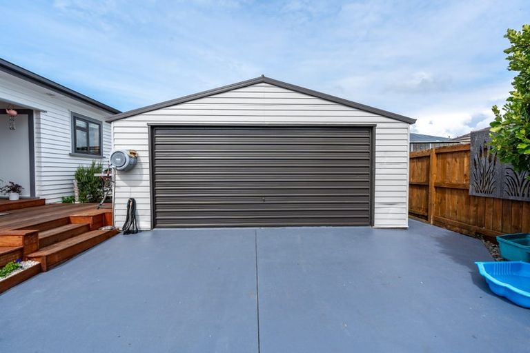 Photo of property in 17 Birdwood Road, Horotiu, Hamilton, 3288
