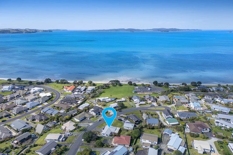 Photo of property in 7 Kahurangi Place, Snells Beach, 0920