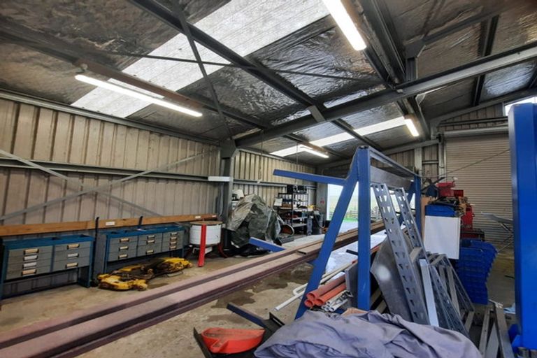 Photo of property in 294 Clevedon Kawakawa Road, Clevedon, Papakura, 2585