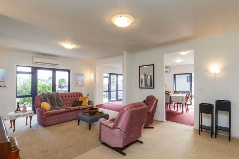 Photo of property in 17 Works Road, Longburn, Palmerston North, 4412