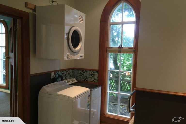 Photo of property in 2/158 Breaker Bay Road, Breaker Bay, Wellington, 6022