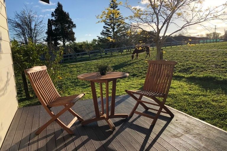 Photo of property in 264 State Highway 16, Kumeu, 0892